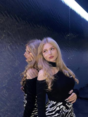 Анастасия Юная студентка фото 2